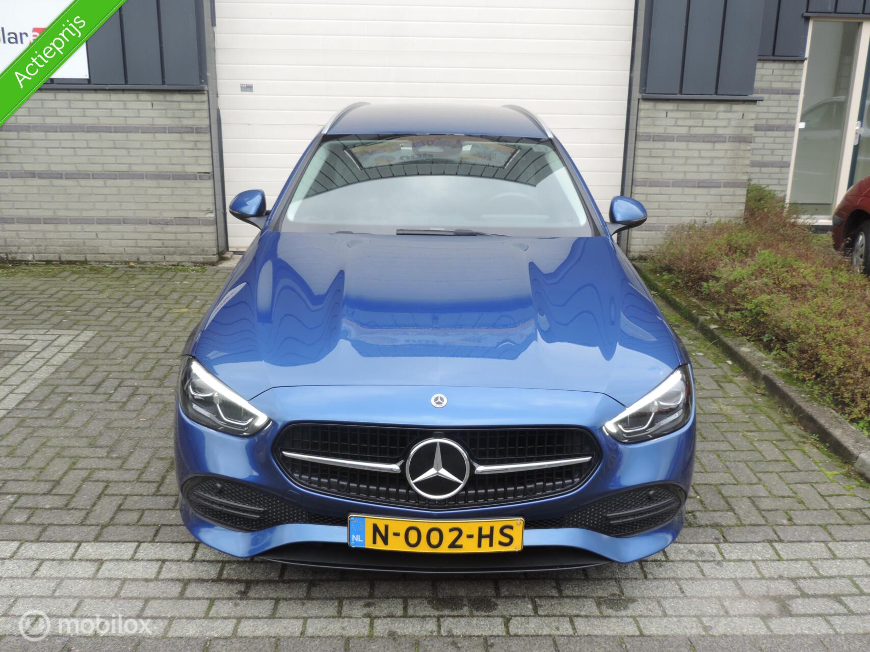 Foto van Mercedes-Benz C 200