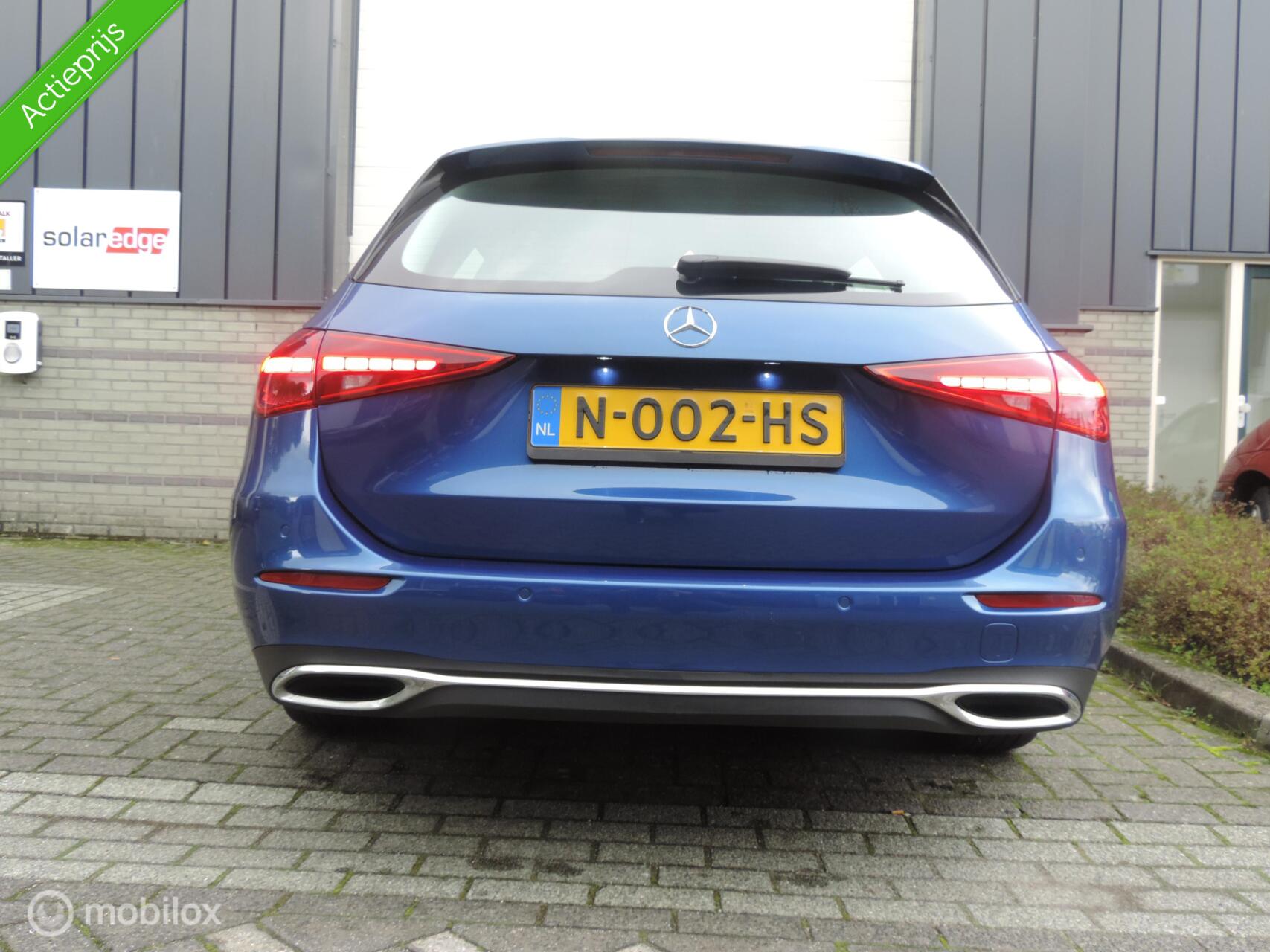 Foto van Mercedes-Benz C 200