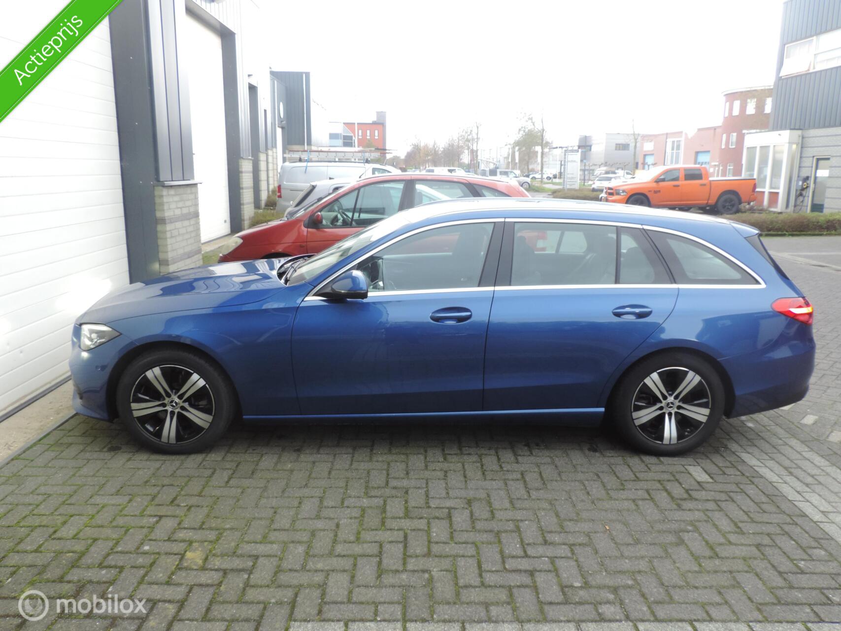 Foto van Mercedes-Benz C 200
