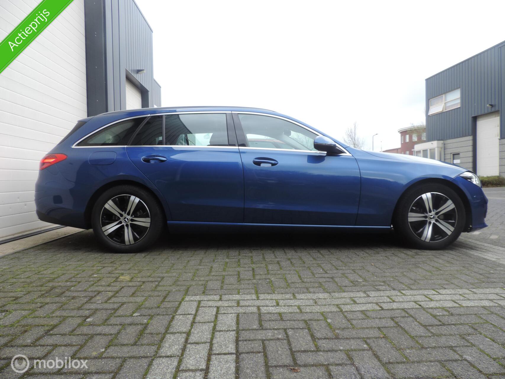 Foto van Mercedes-Benz C 200