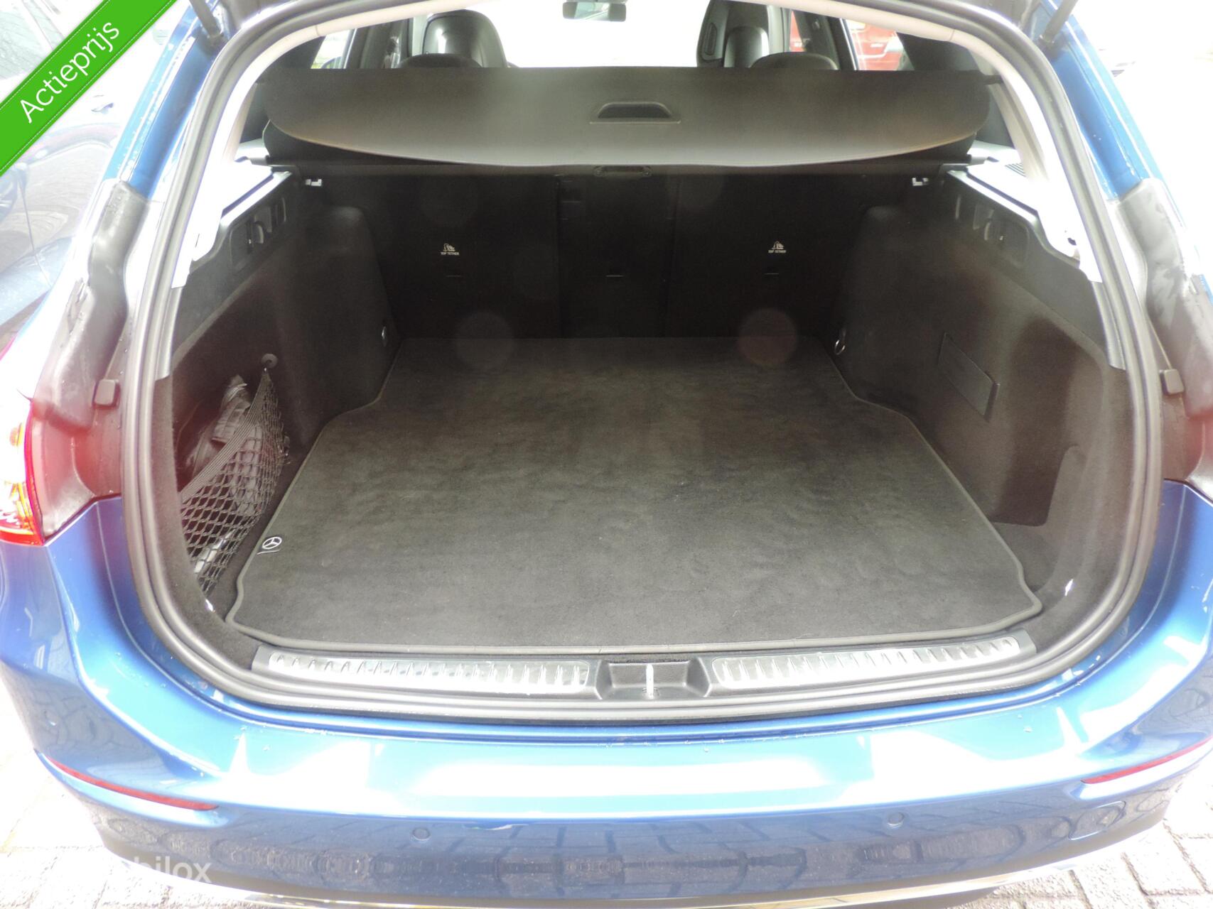 Foto van Mercedes-Benz C 200