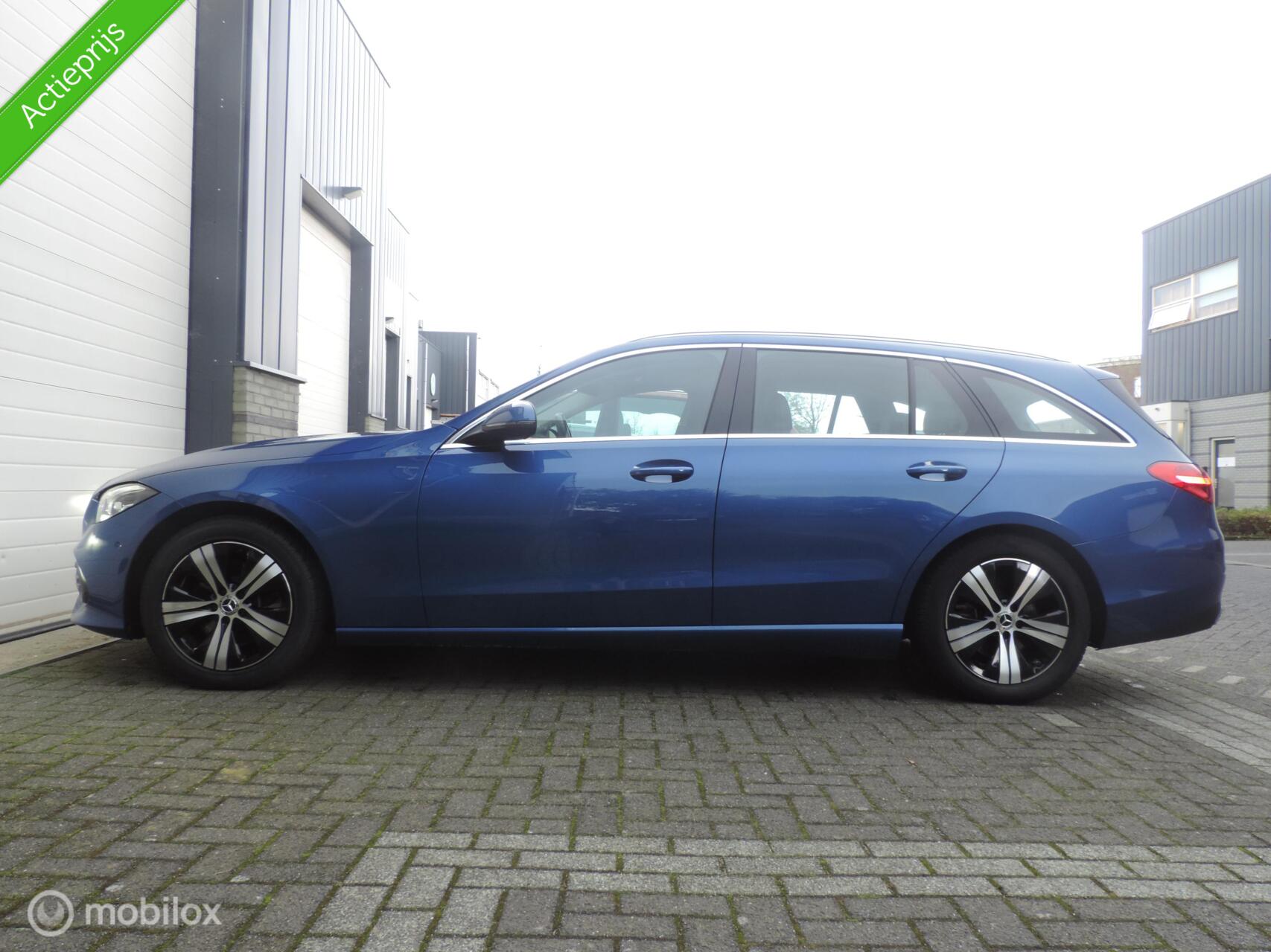 Foto van Mercedes-Benz C 200