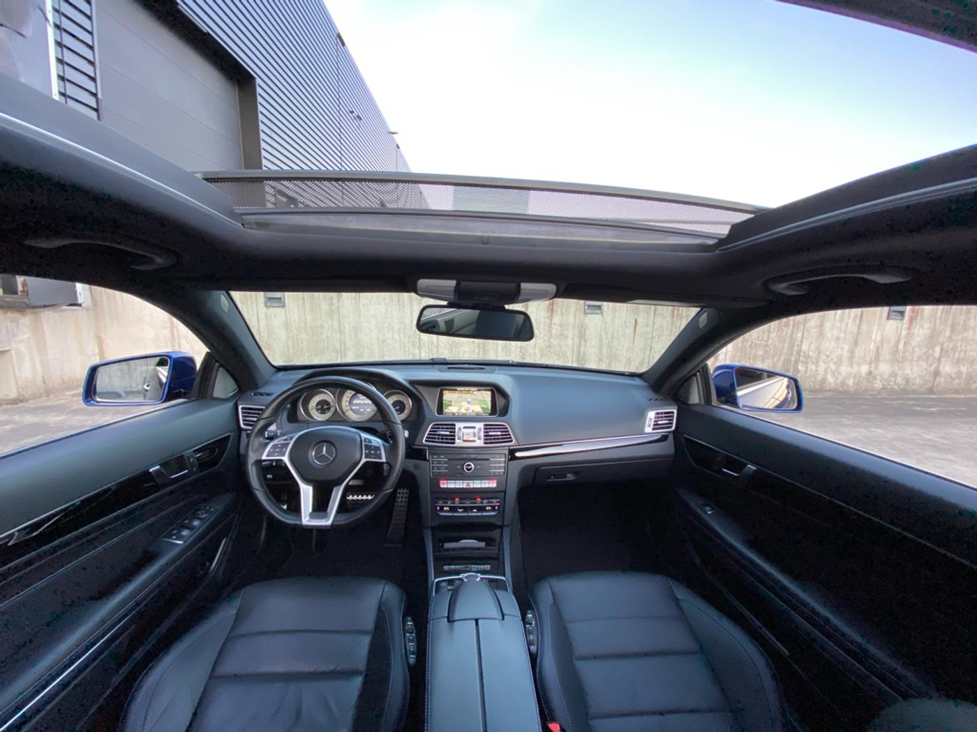 Foto van Mercedes-Benz E 200