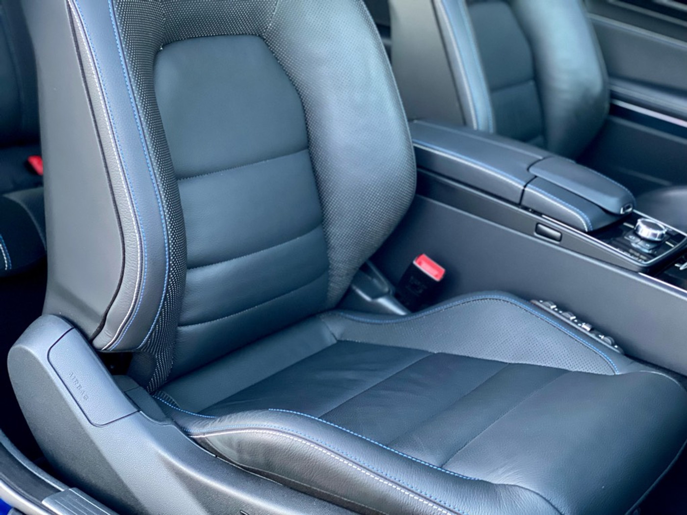 Foto van Mercedes-Benz E 200