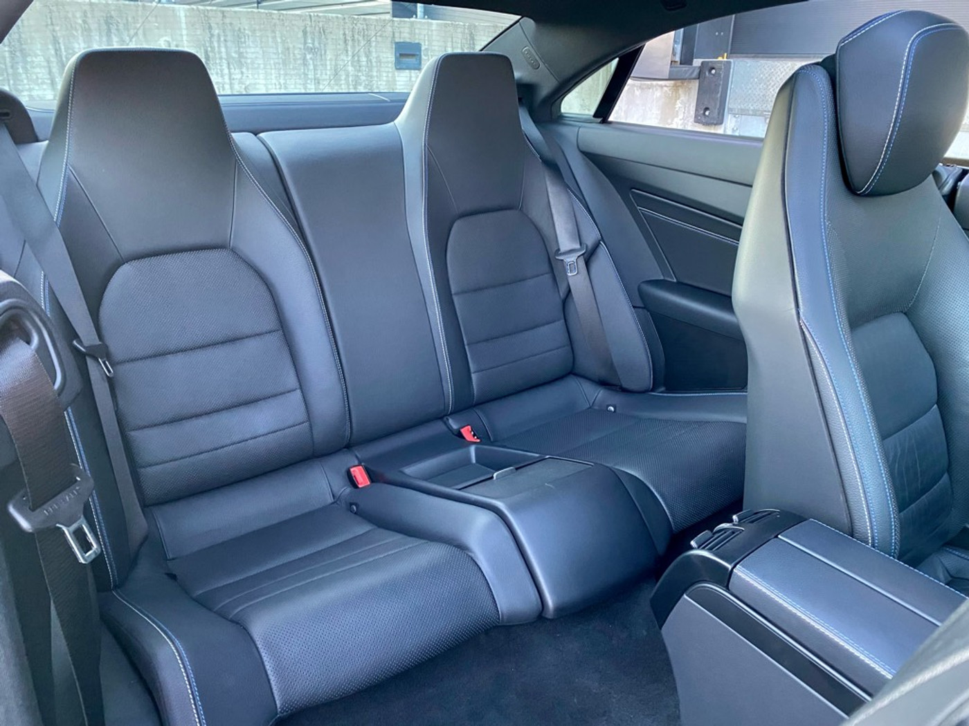 Foto van Mercedes-Benz E 200