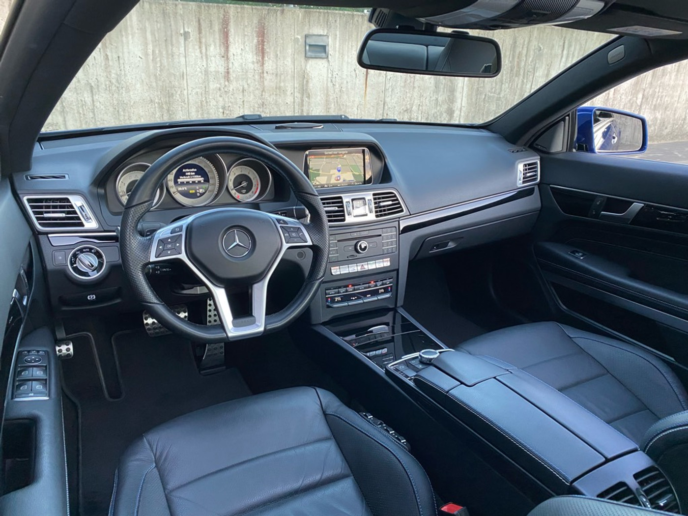Foto van Mercedes-Benz E 200