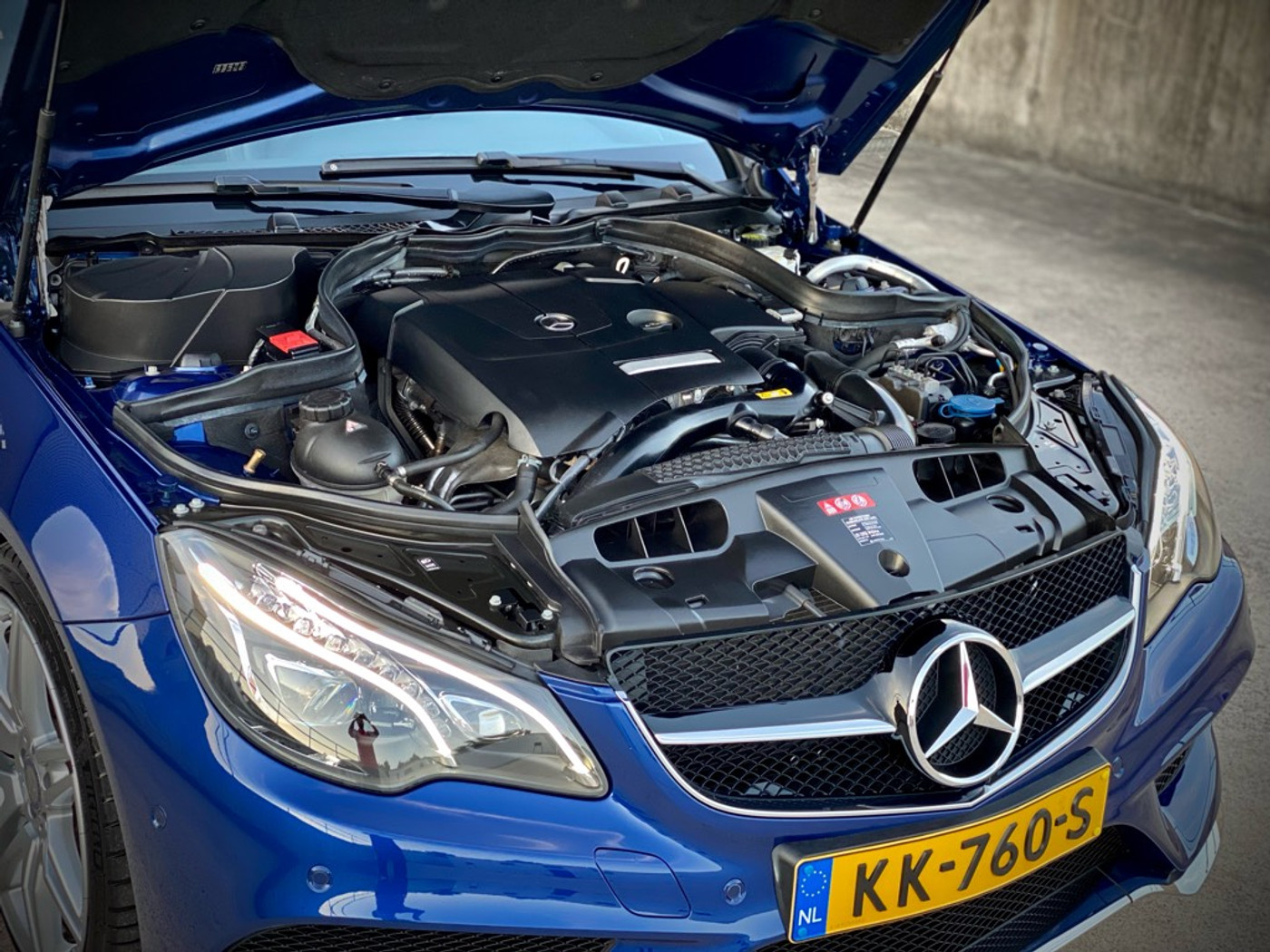 Foto van Mercedes-Benz E 200