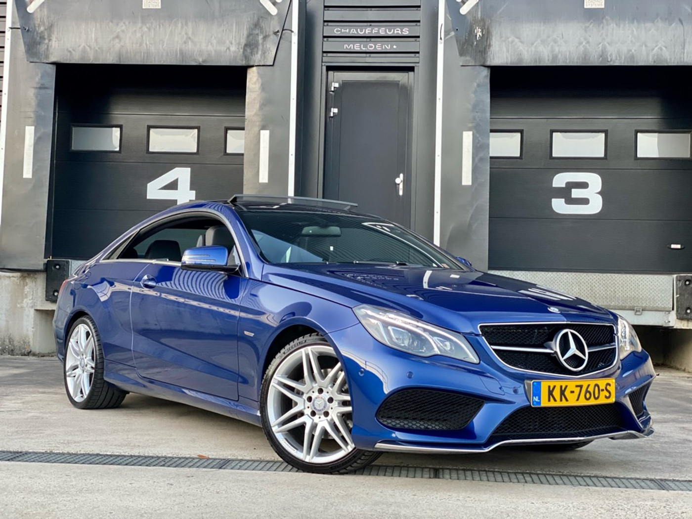 Foto van Mercedes-Benz E 200