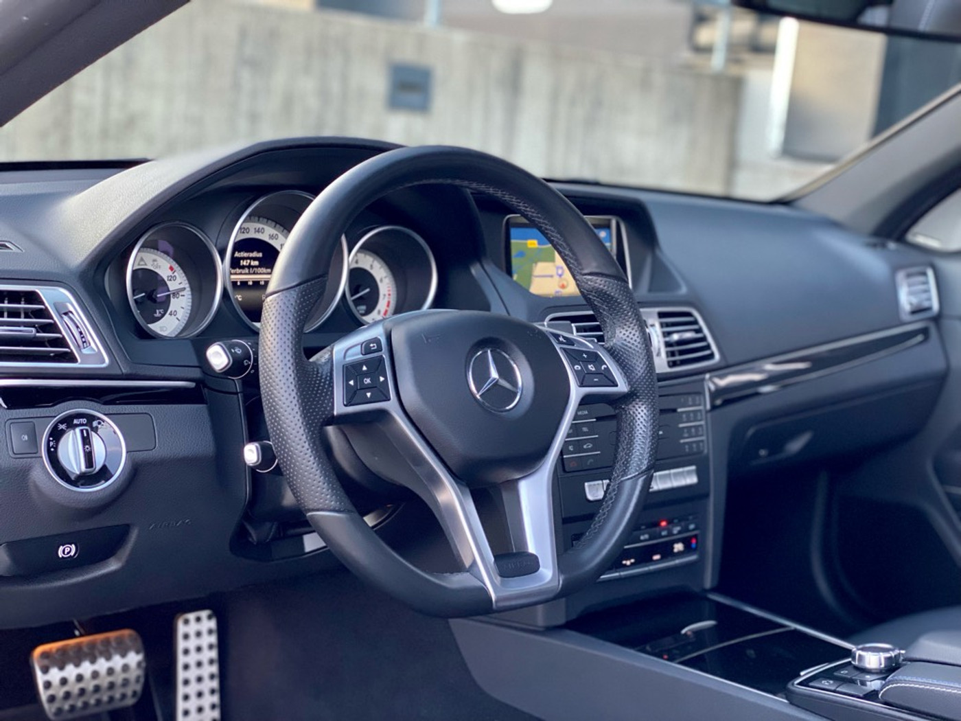 Foto van Mercedes-Benz E 200