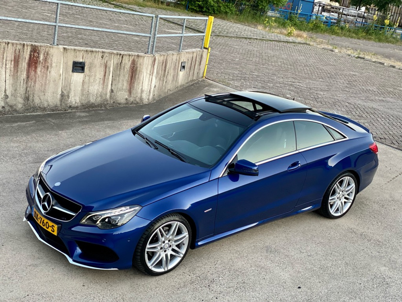 Foto van Mercedes-Benz E 200