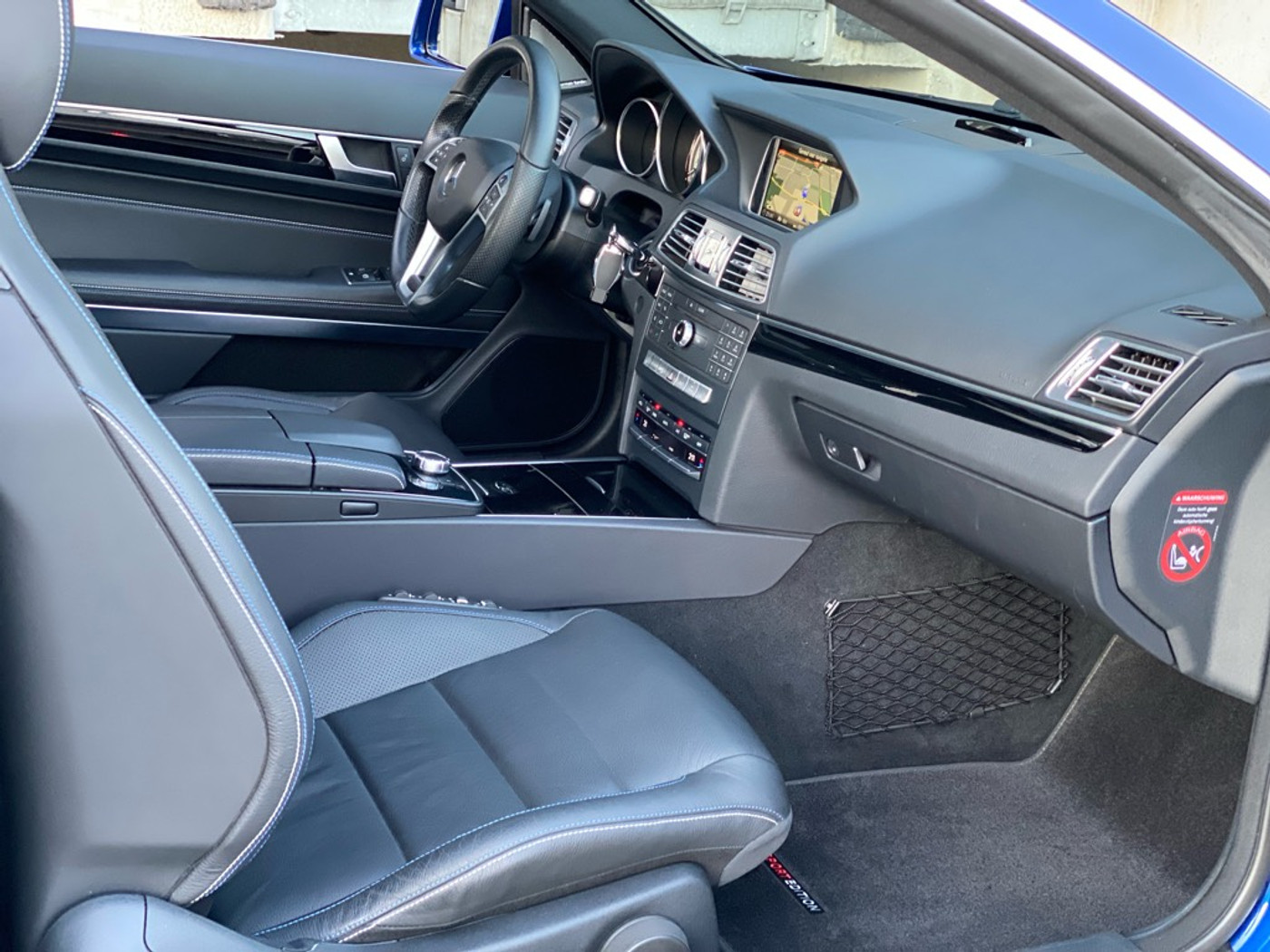 Foto van Mercedes-Benz E 200