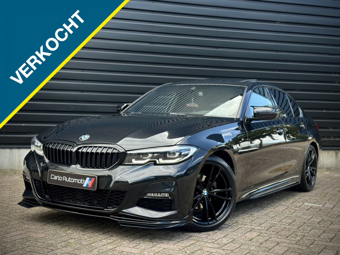 BMW 318i 318i M-PERFORMANCE DAK|HiFi|CAMERA|STOELVERW|NAP 2021 - voorkant