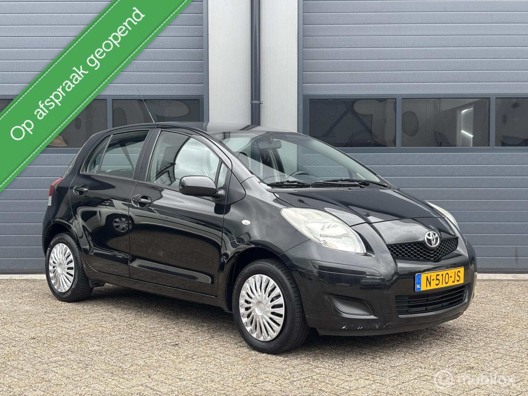 Toyota Toyota Yaris 1.0 VVTi Acces Uitvoering _ 134.Dkm // Airco 2009 - voorkant