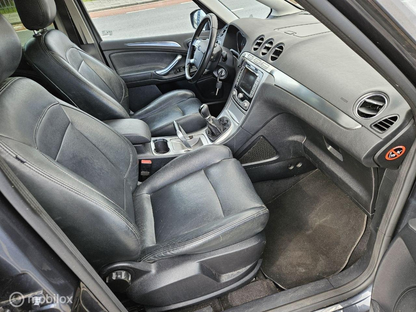Foto van Ford S-max