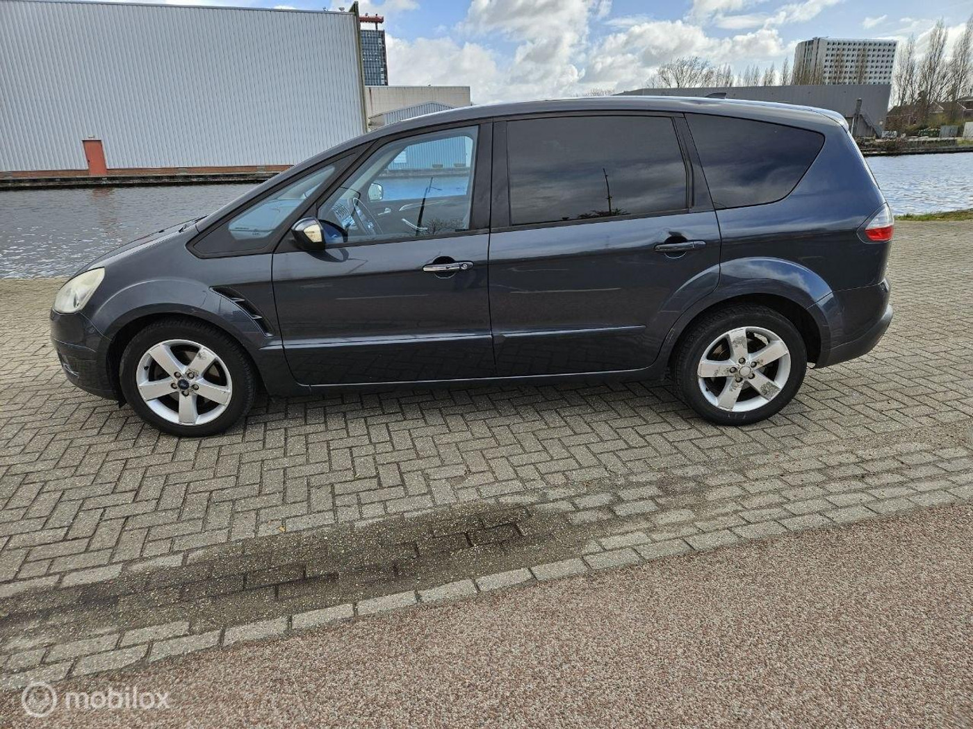 Foto van Ford S-max