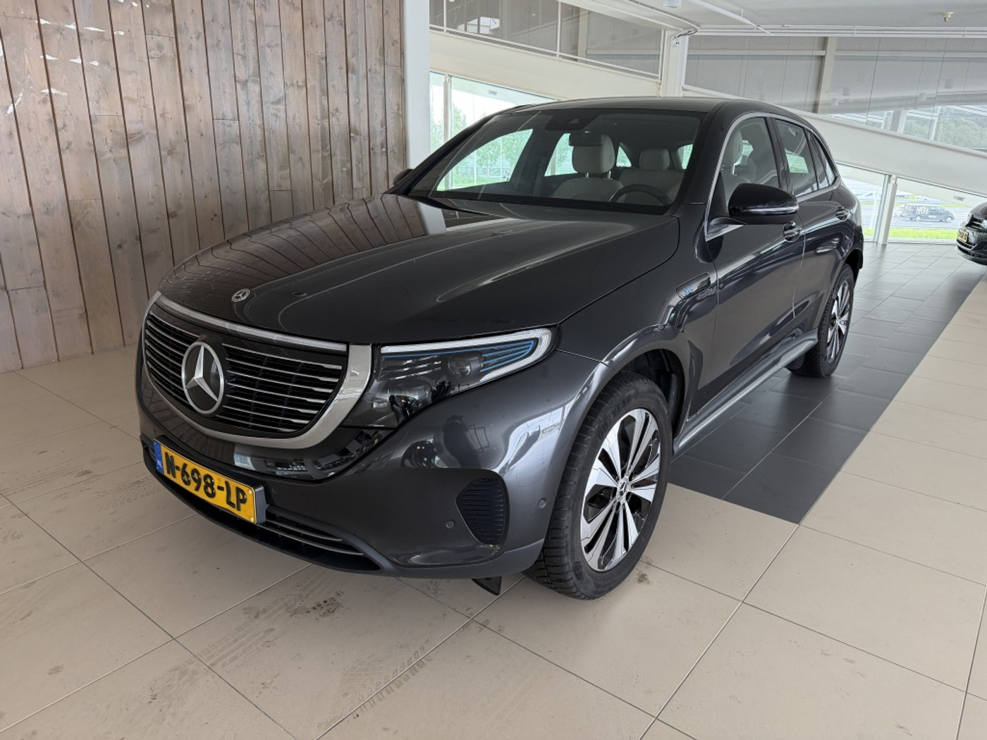 Mercedes-Benz Eqc 400 4Matic 400 4MATIC Business Solution 80 kWh SOH 96,37 % 2021 - voorkant