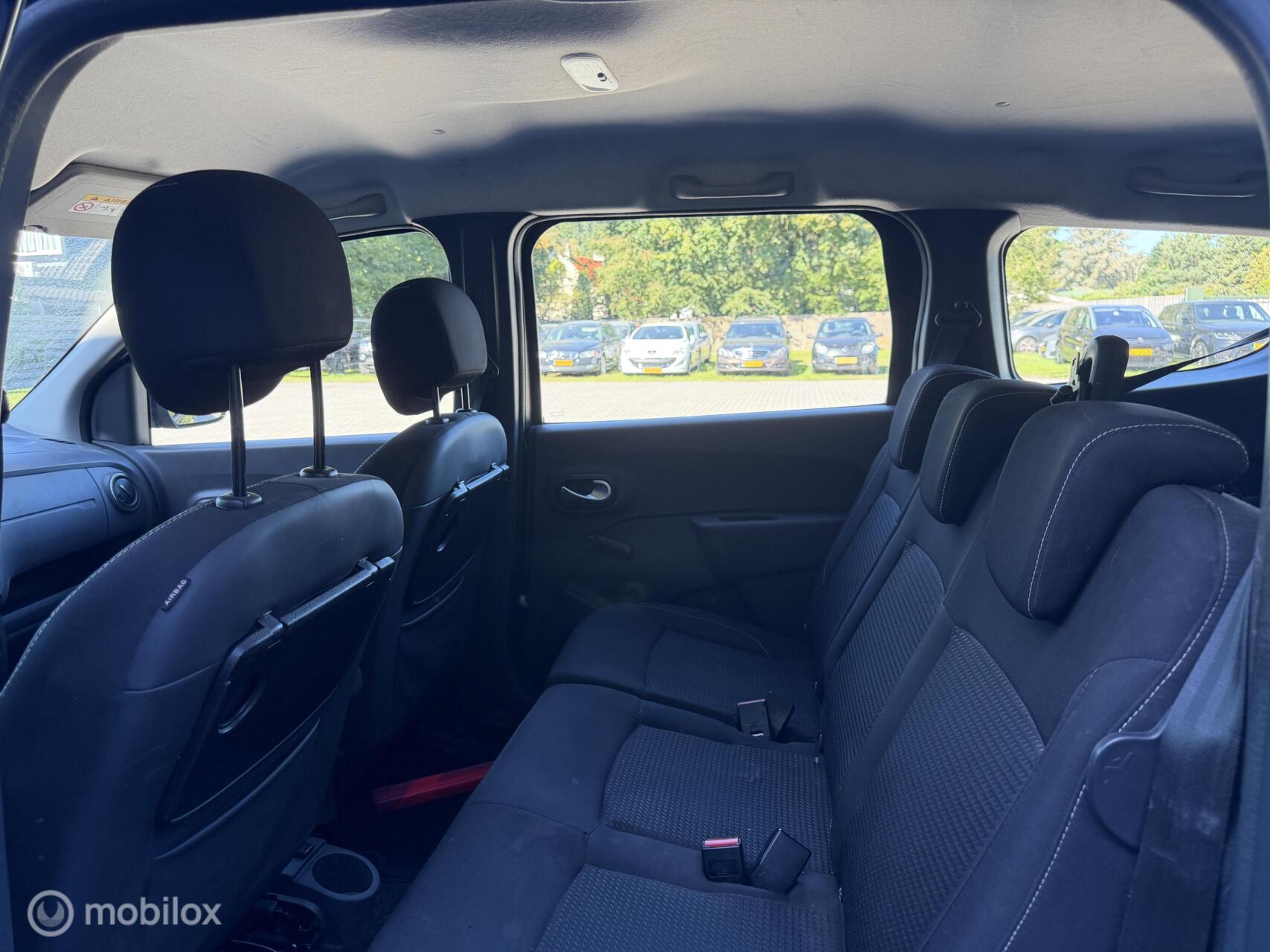 Foto van Dacia Lodgy