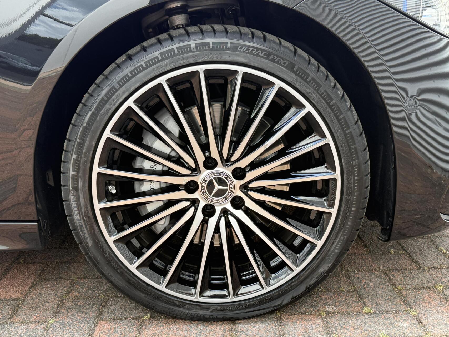 Foto van Mercedes-Benz C 200