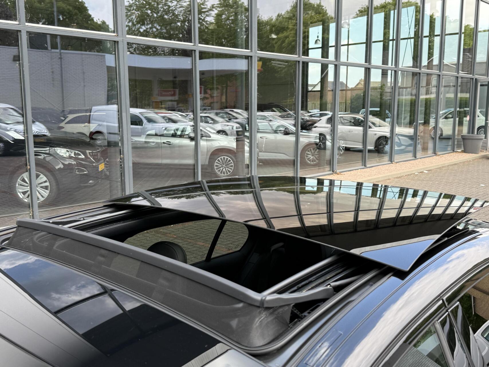 Foto van Mercedes-Benz C 200