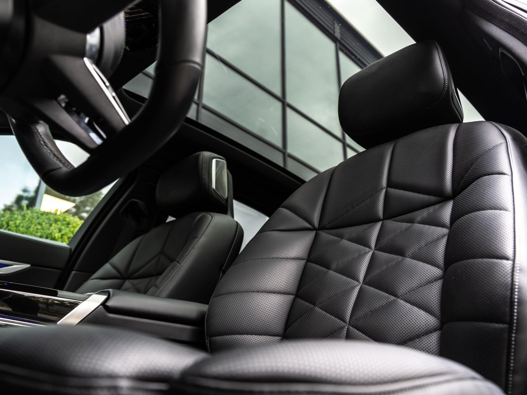 Foto van BMW 750e xDrive