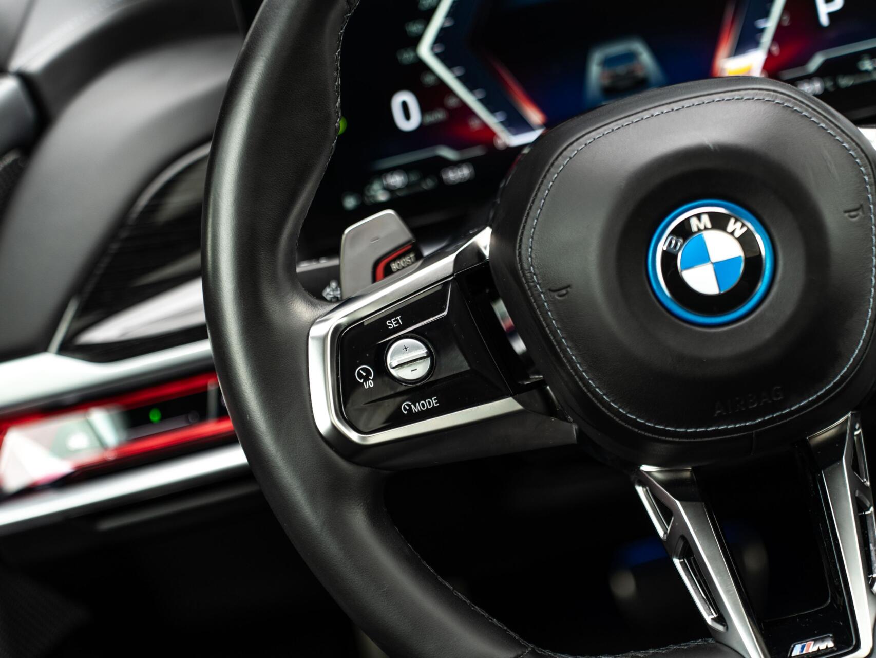 Foto van BMW 750e xDrive