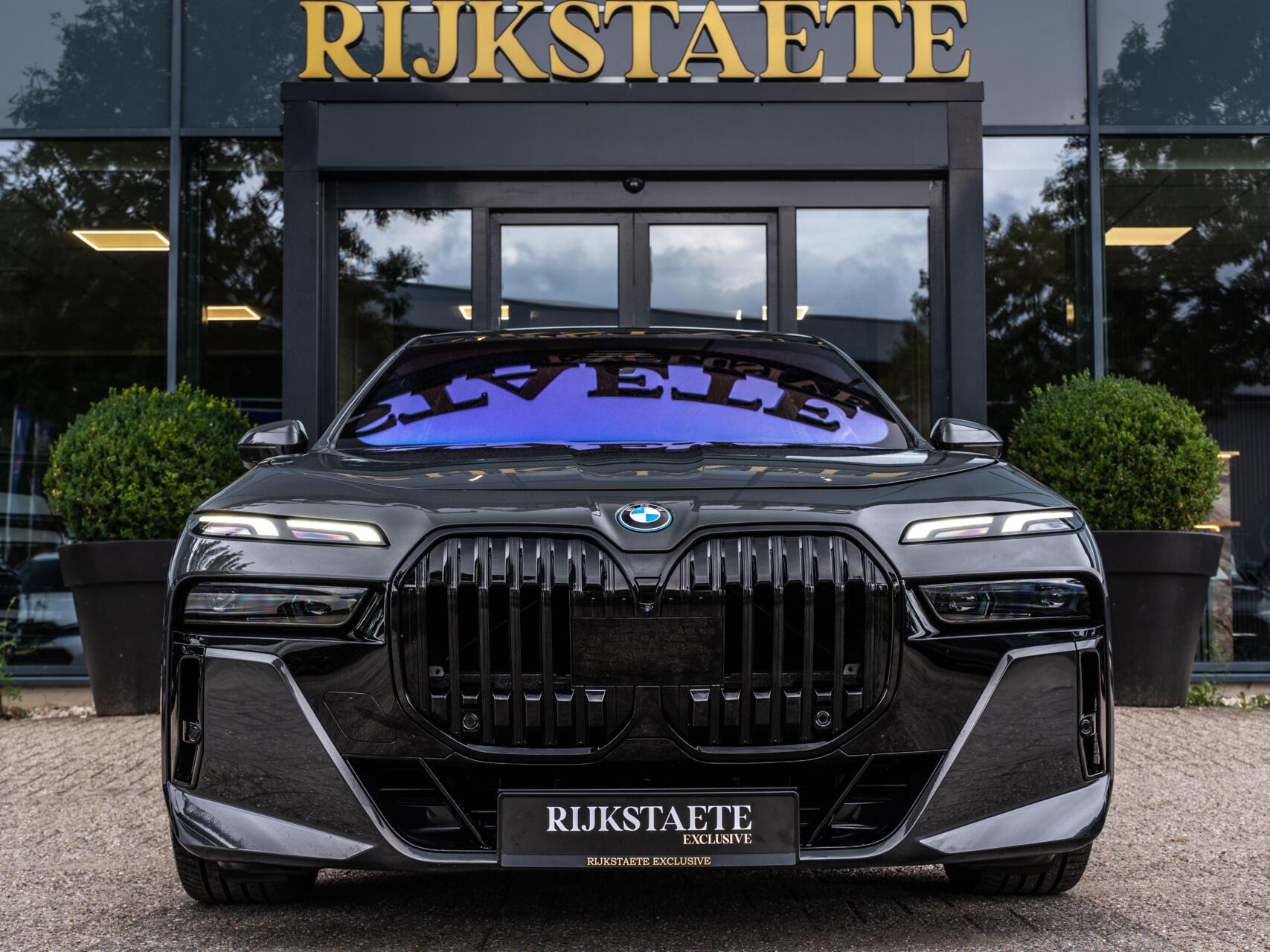 Foto van BMW 750e xDrive