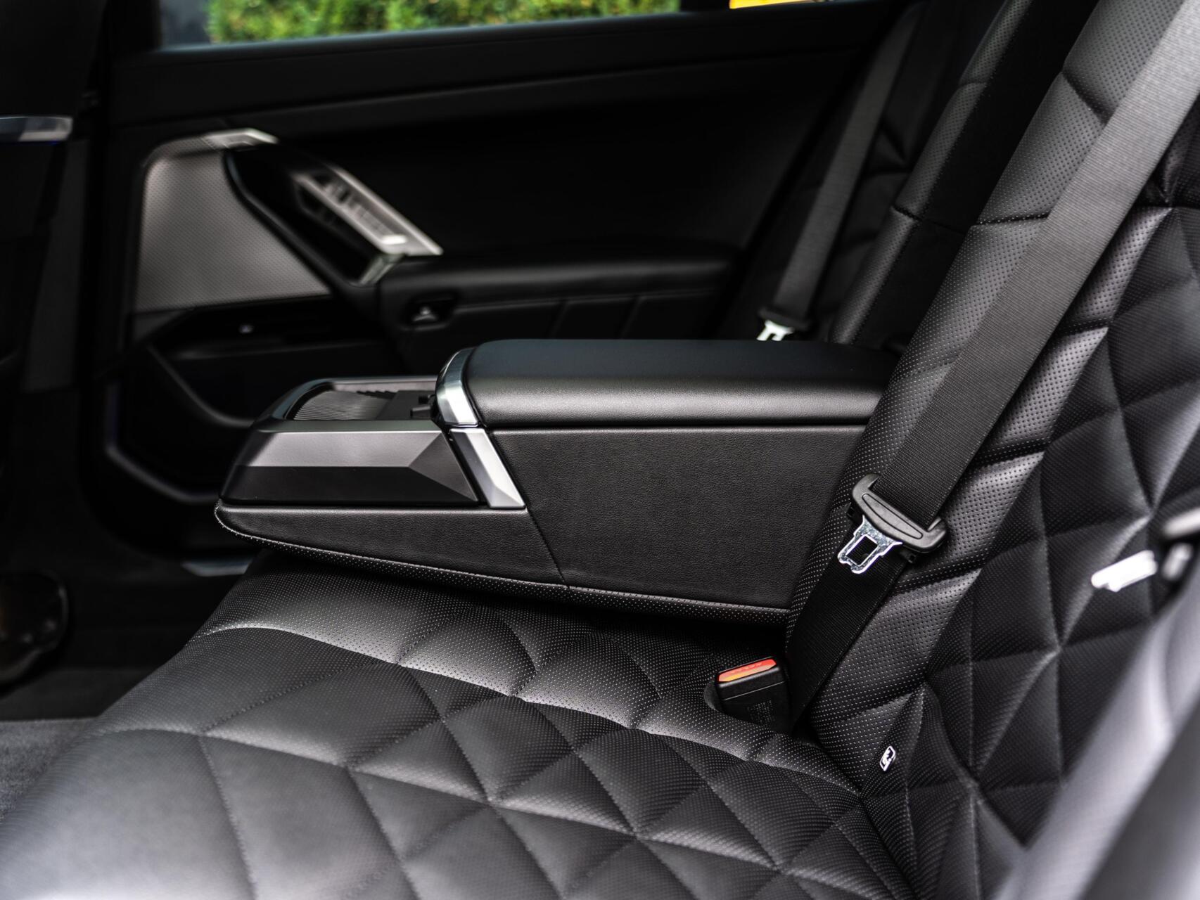 Foto van BMW 750e xDrive