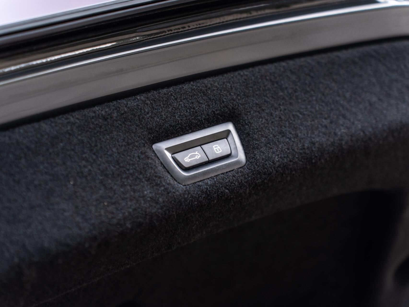 Foto van BMW 750e xDrive