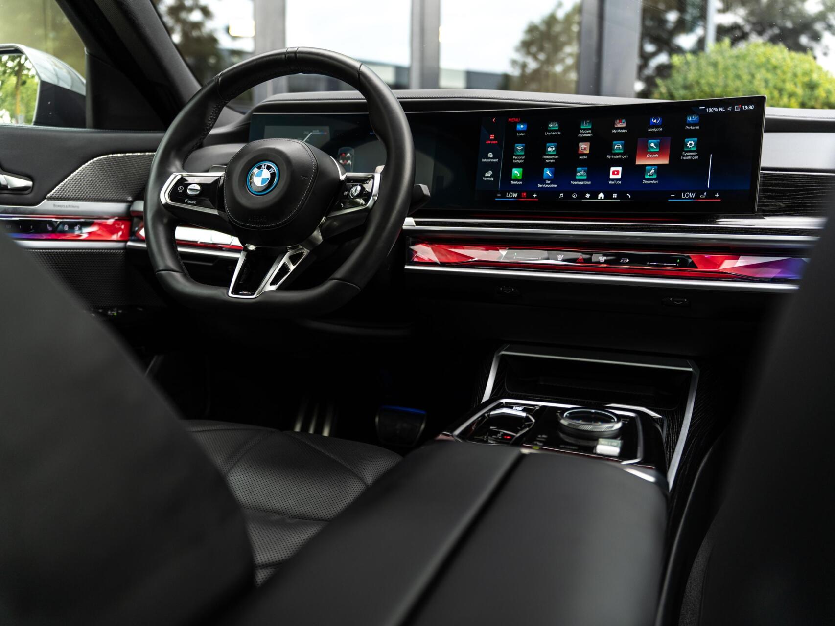 Foto van BMW 750e xDrive