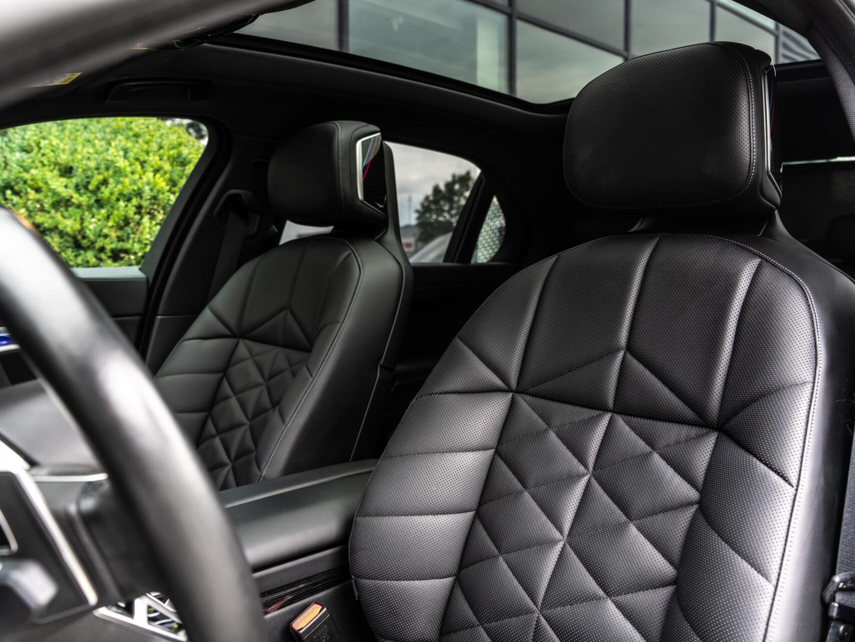 Foto van BMW 750e xDrive
