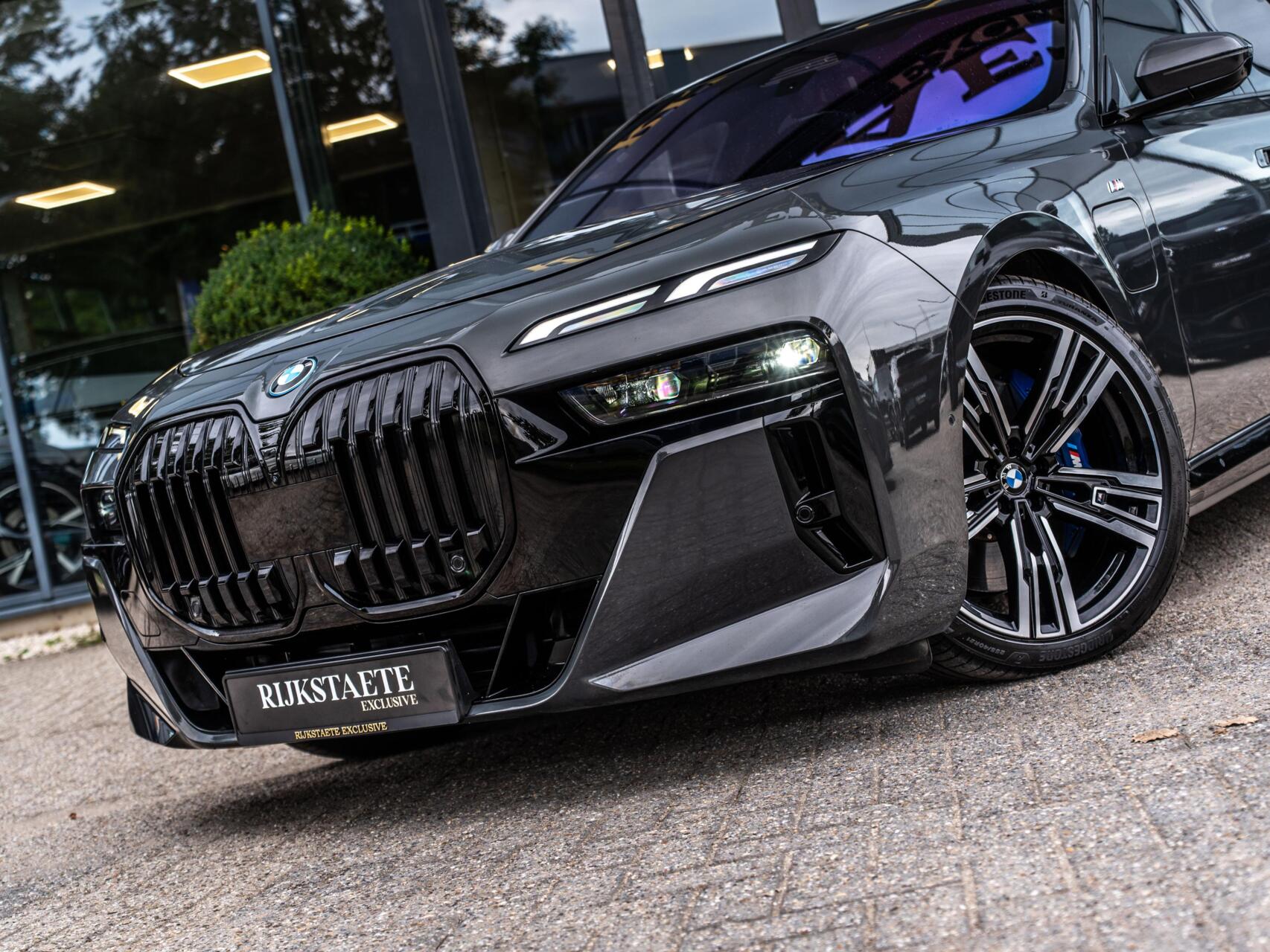 Foto van BMW 750e xDrive
