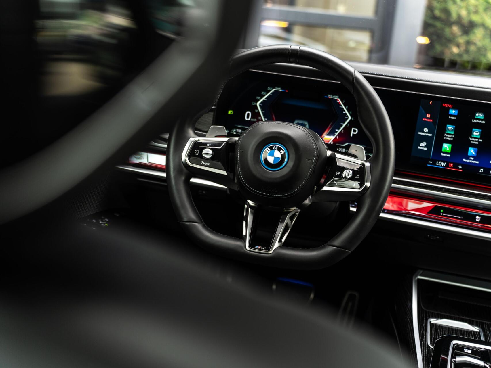 Foto van BMW 750e xDrive
