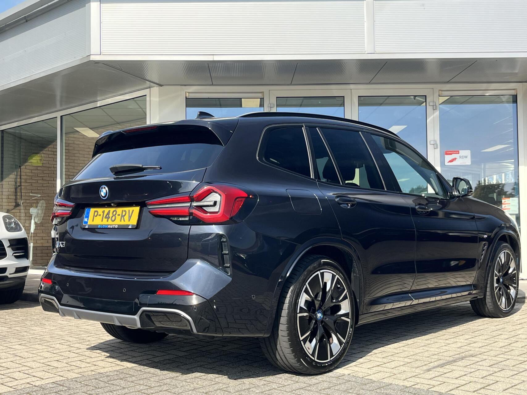 Foto van BMW Ix3