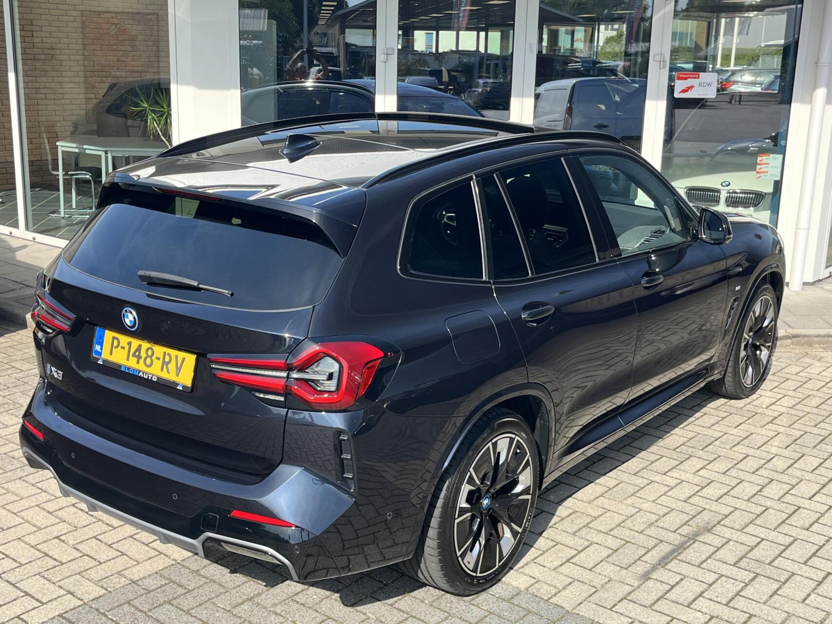 Foto van BMW Ix3