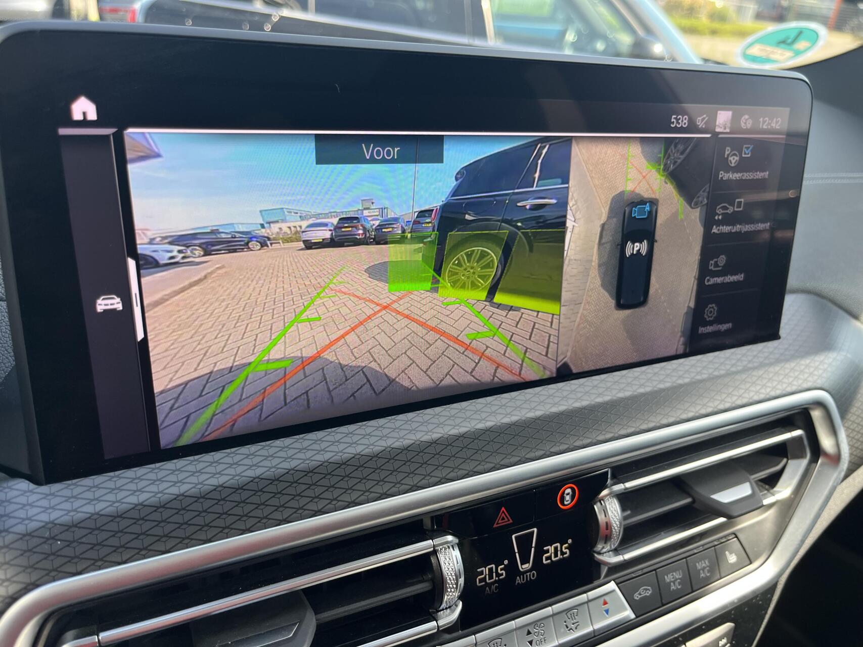 Foto van BMW Ix3