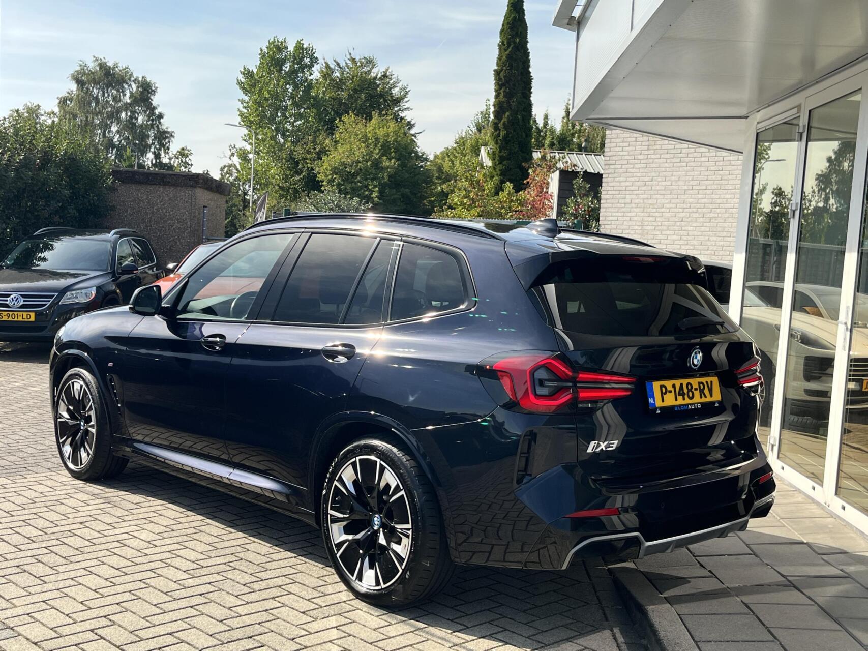 Foto van BMW Ix3