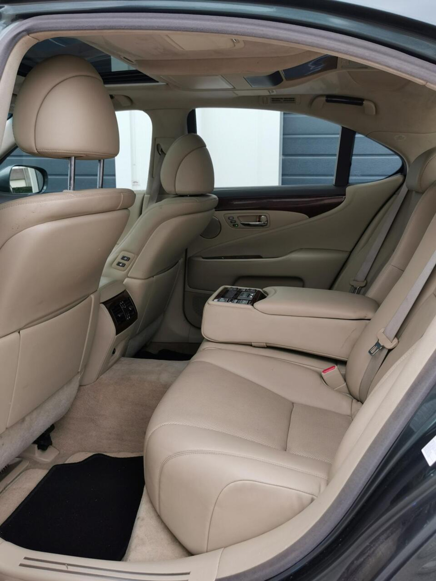 Foto van Lexus Lexus Ls600h