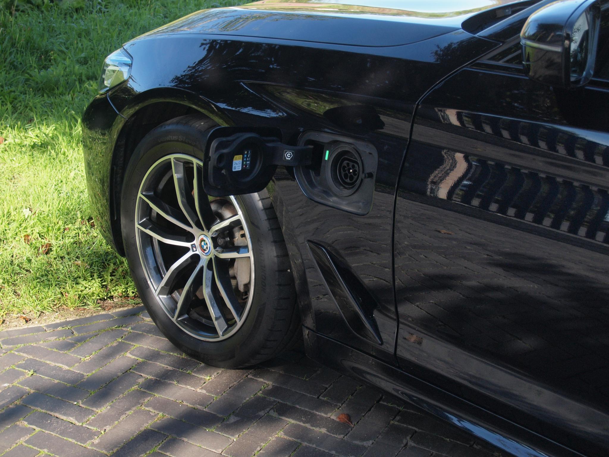 Foto van BMW 530e