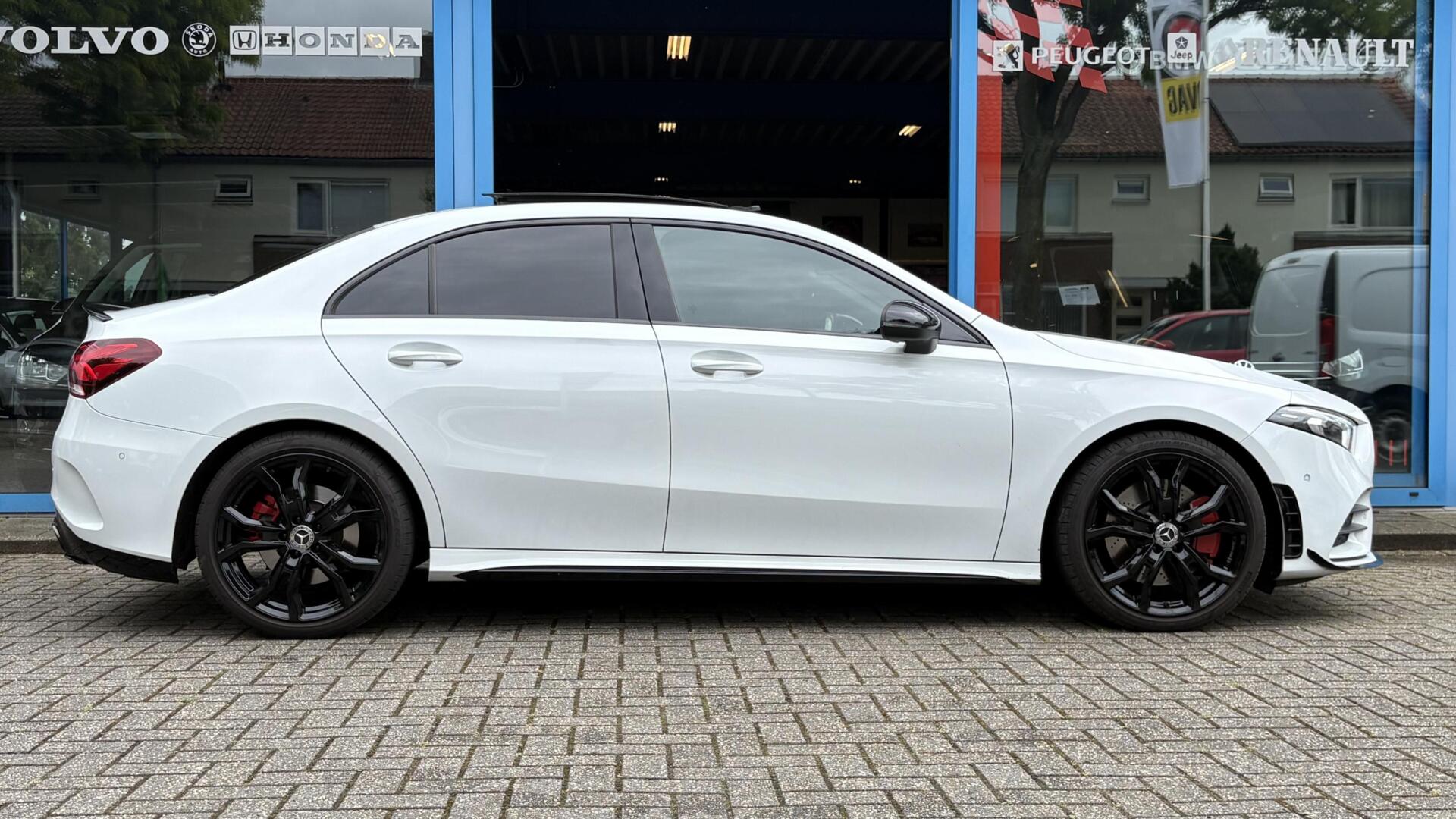 Foto van Mercedes-Benz A 250