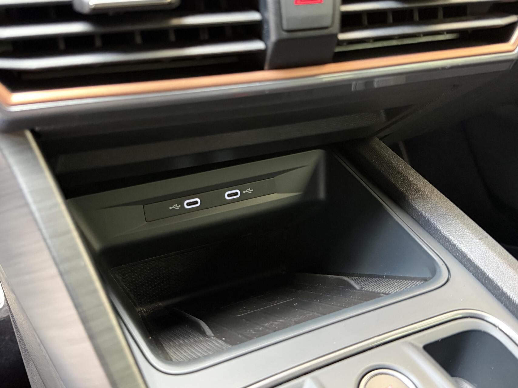 Foto van Seat Cupra Leon Sportstourer
