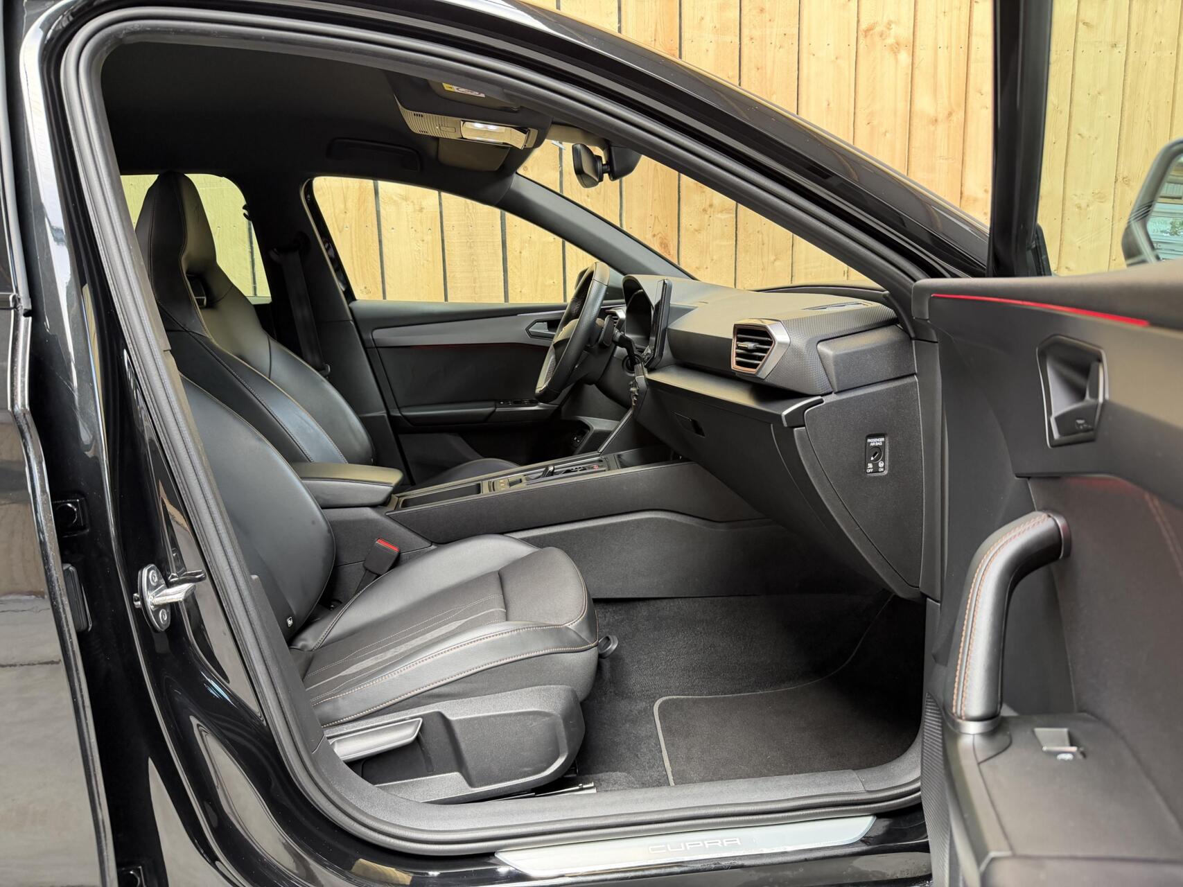 Foto van Seat Cupra Leon Sportstourer
