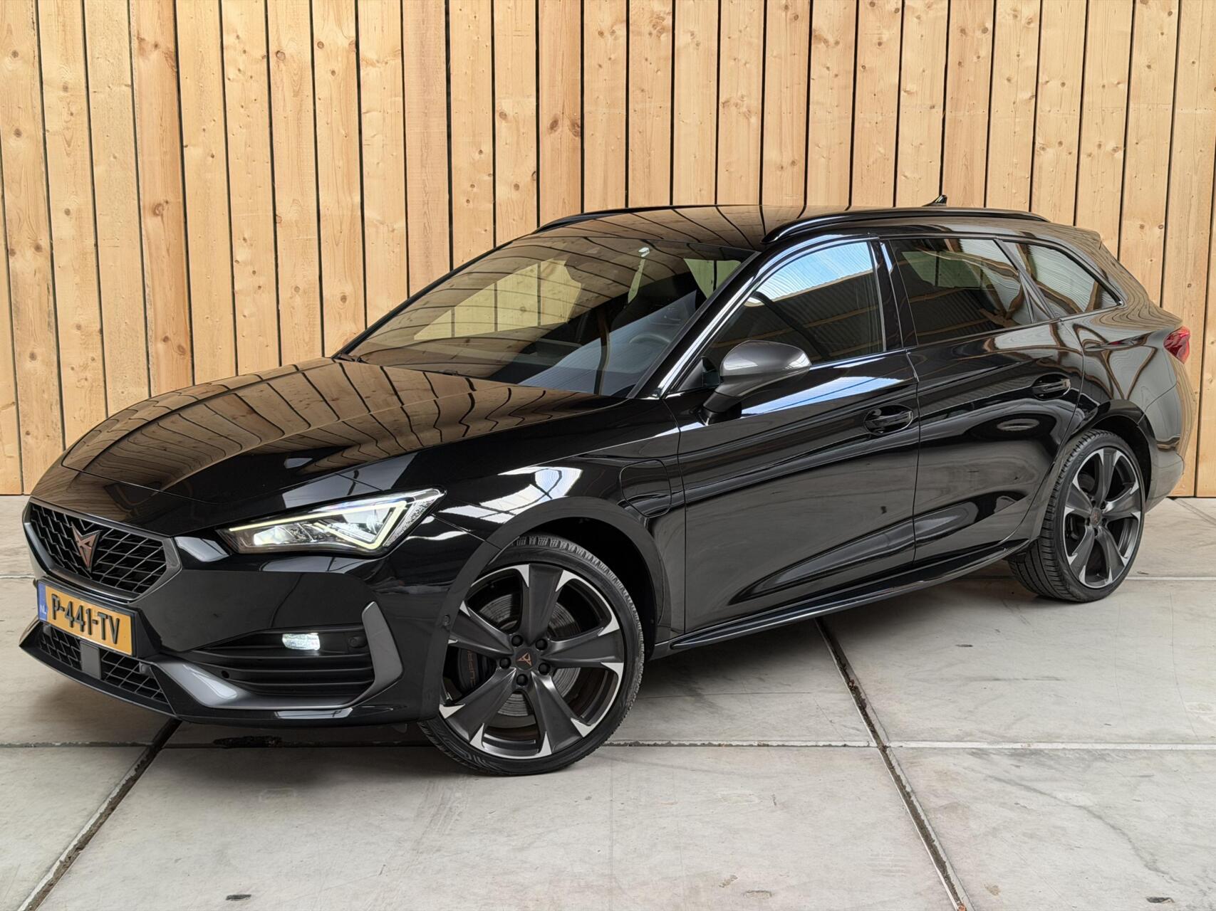 Foto van Seat Cupra Leon Sportstourer