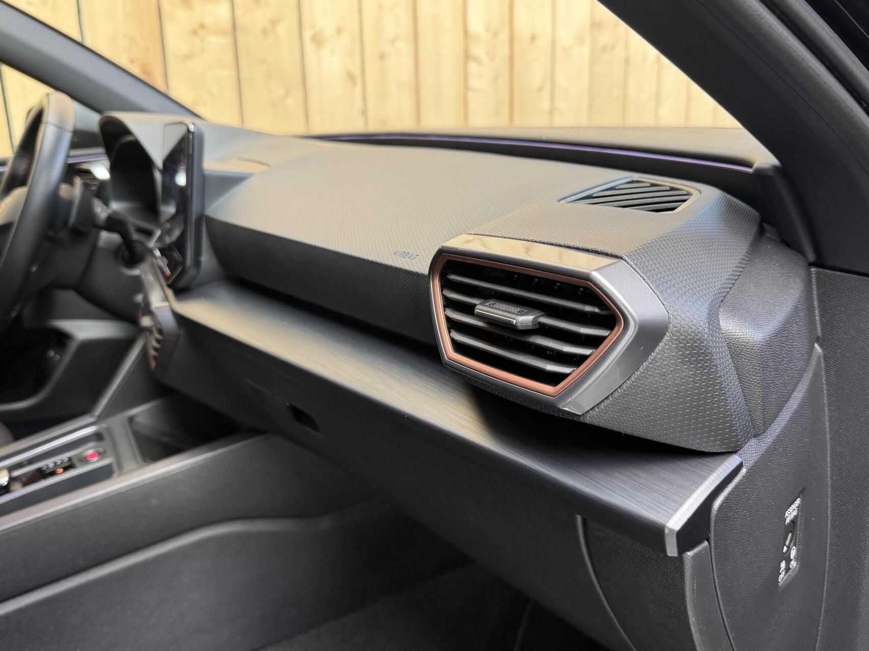 Foto van Seat Cupra Leon Sportstourer