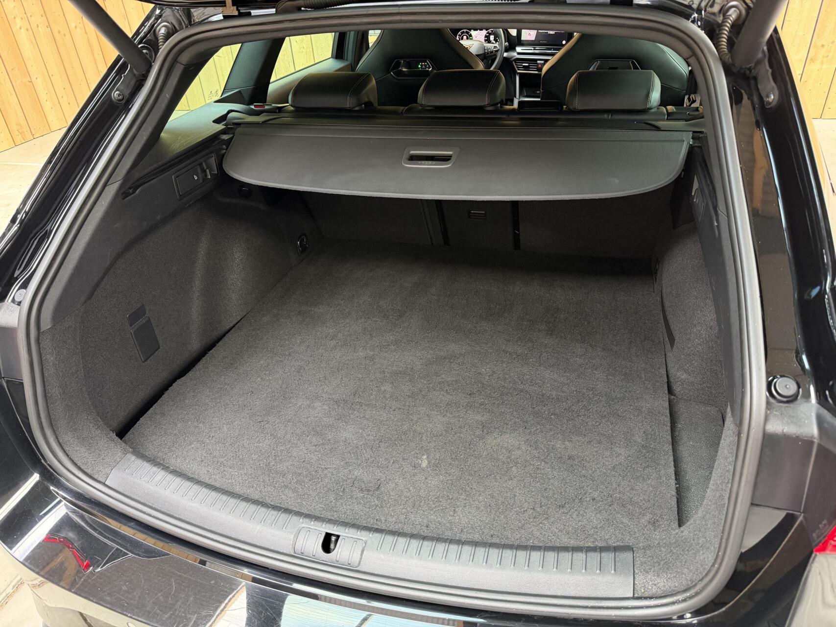 Foto van Seat Cupra Leon Sportstourer