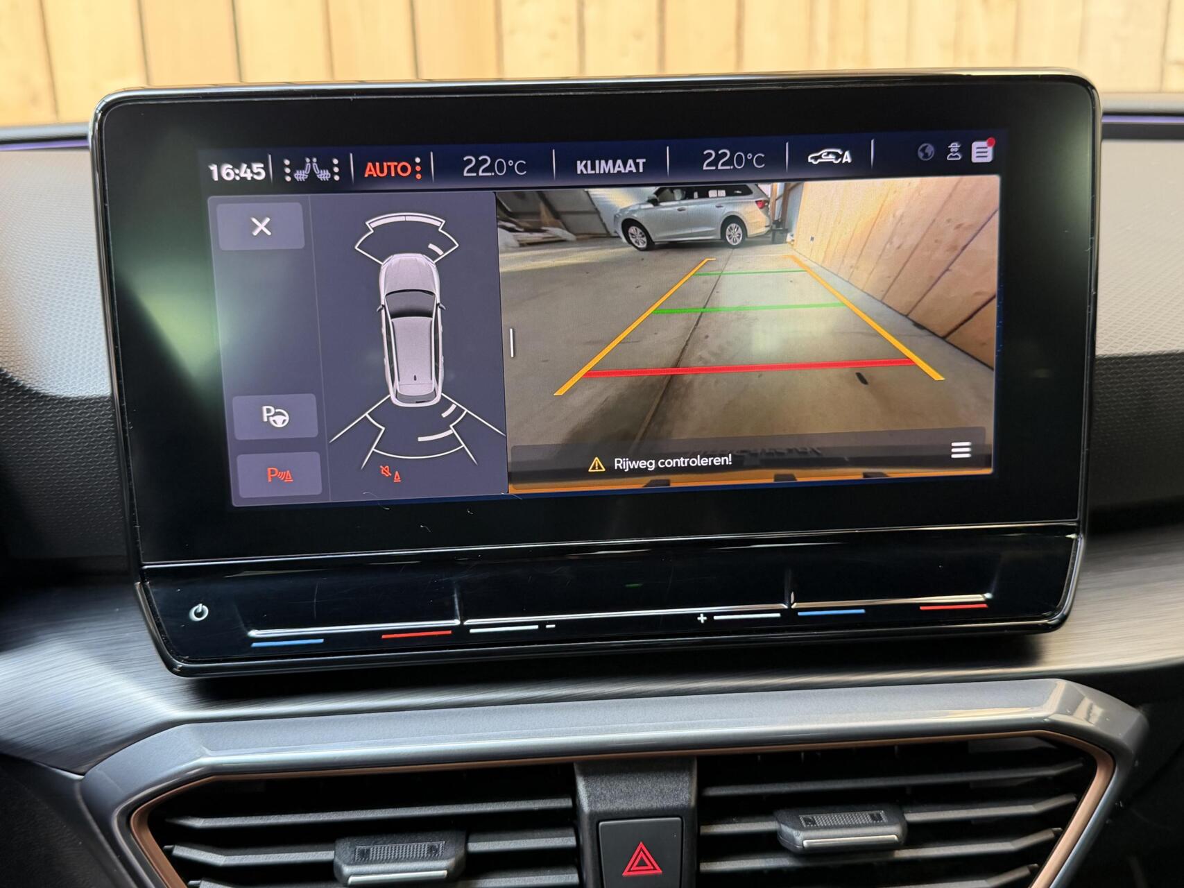 Foto van Seat Cupra Leon Sportstourer