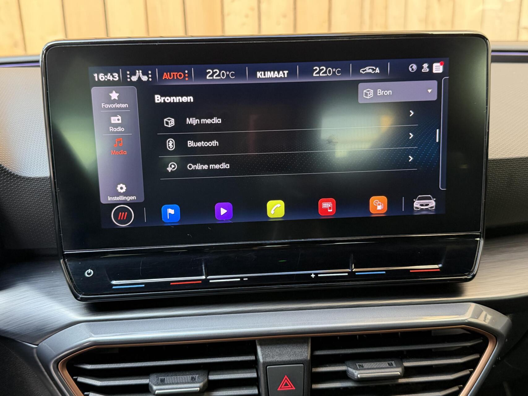 Foto van Seat Cupra Leon Sportstourer