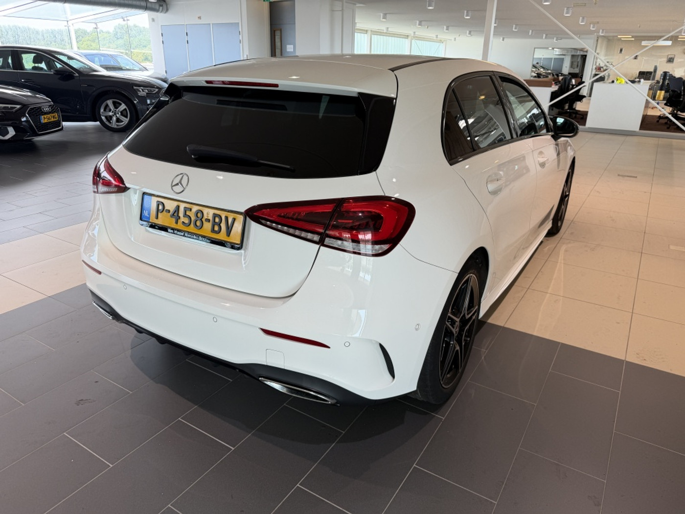 Foto van Mercedes-Benz A 180