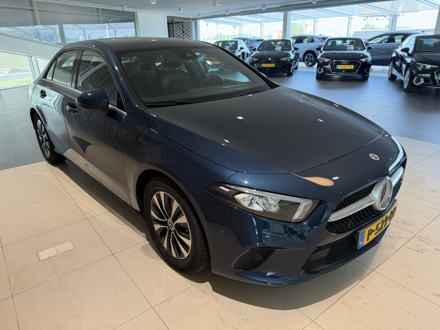 Foto van Mercedes-Benz A 180