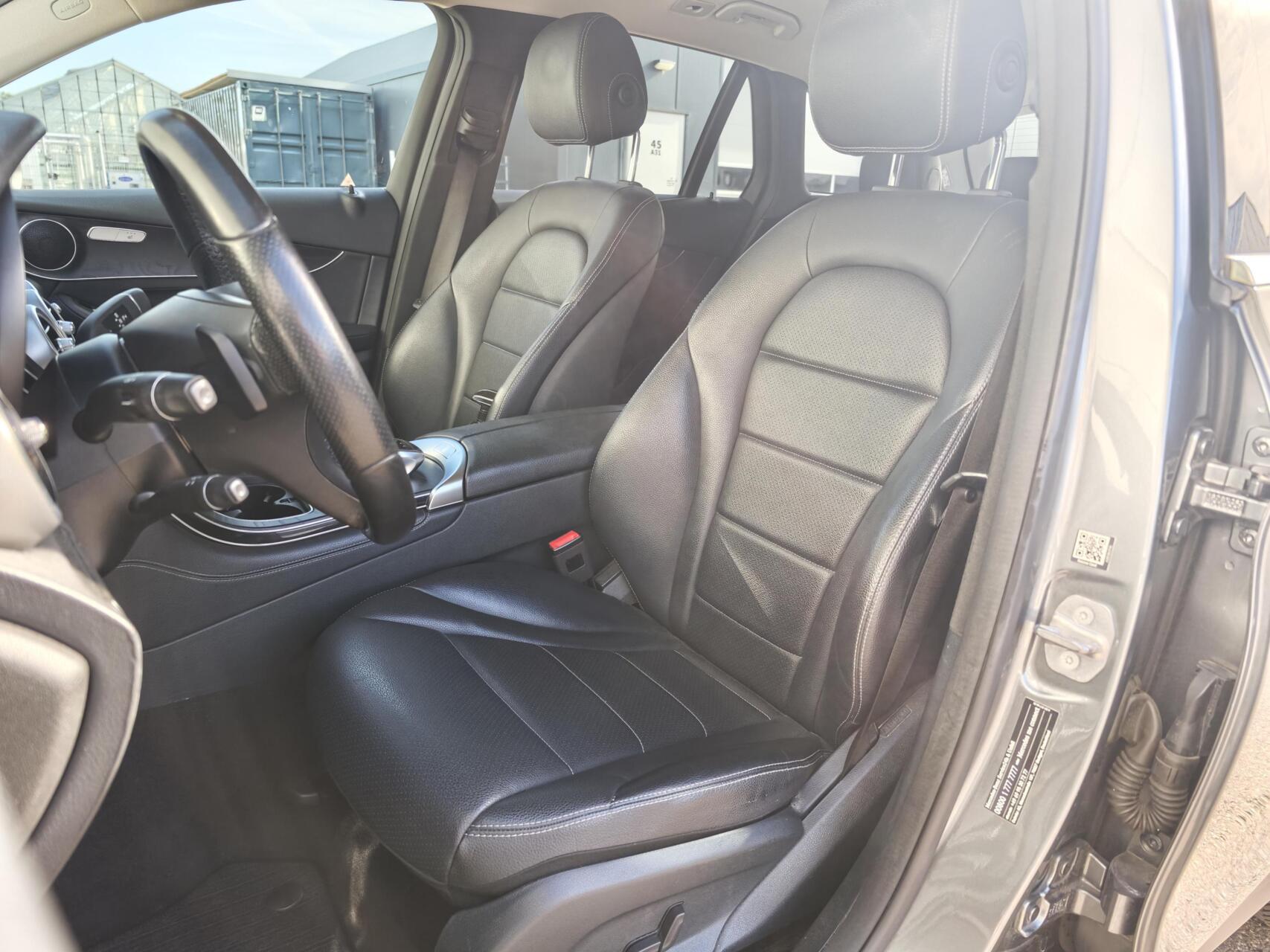 Foto van Mercedes-Benz GLC 350 E 4Matic