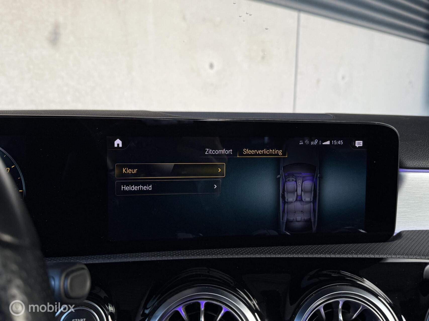 Foto van Mercedes-Benz A 250 E
